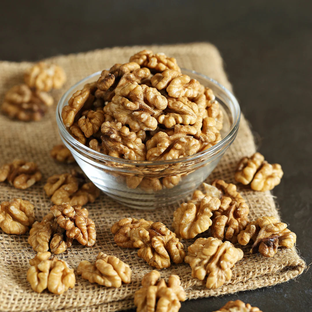 Premium Walnuts Giri - Fresh, Crunchy & Healthy Nuts